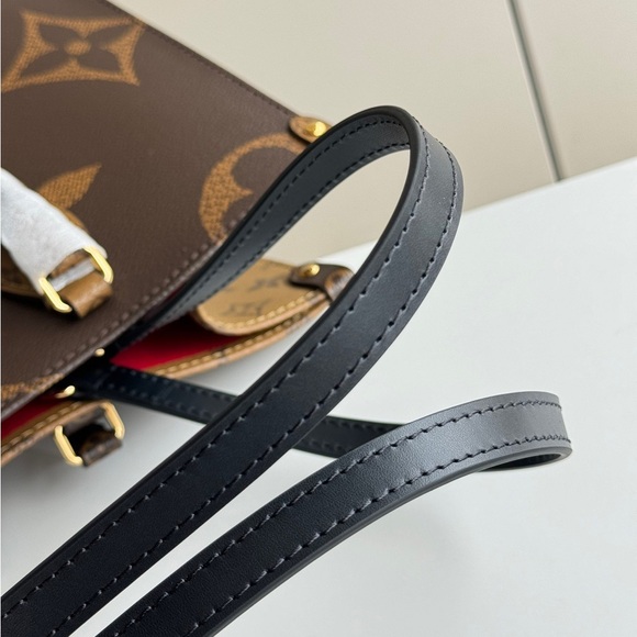 Louis Vuitton Brown Monogram Tote Bag - Picture 2 of 9